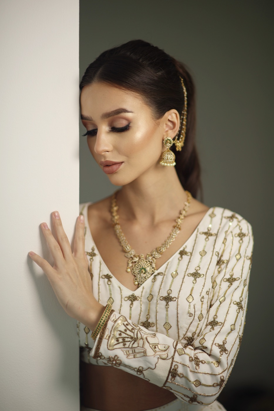 Punjabi mehndi makeup